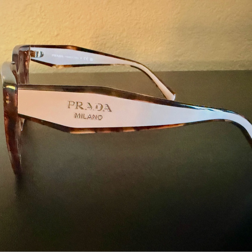 Prada SPR 24Z Tortoiseshell Oversized Sunglasses Brown Gradient - Picture 3 of 8